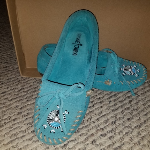 Minnetonka moccassins - Picture 4 of 6